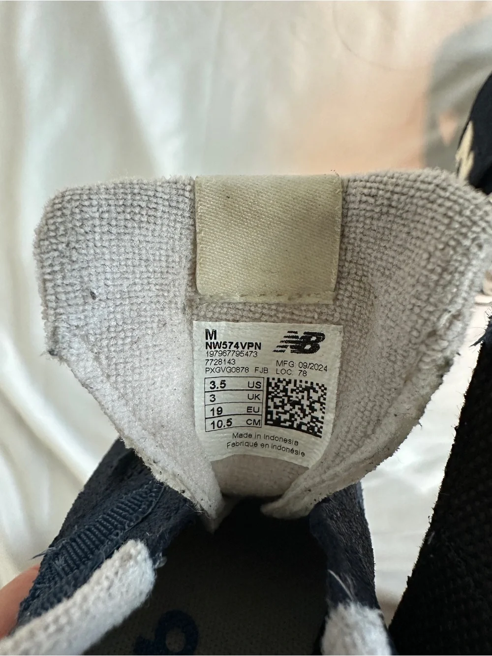 New Balance 574 Navy & White Baby Velcro Sneakers